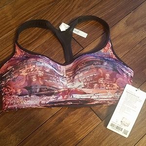 Lululemon speed up bra C/D nwt